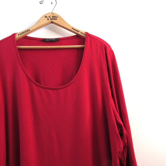 Toni T Red Tunic Top - Picture 2 of 2